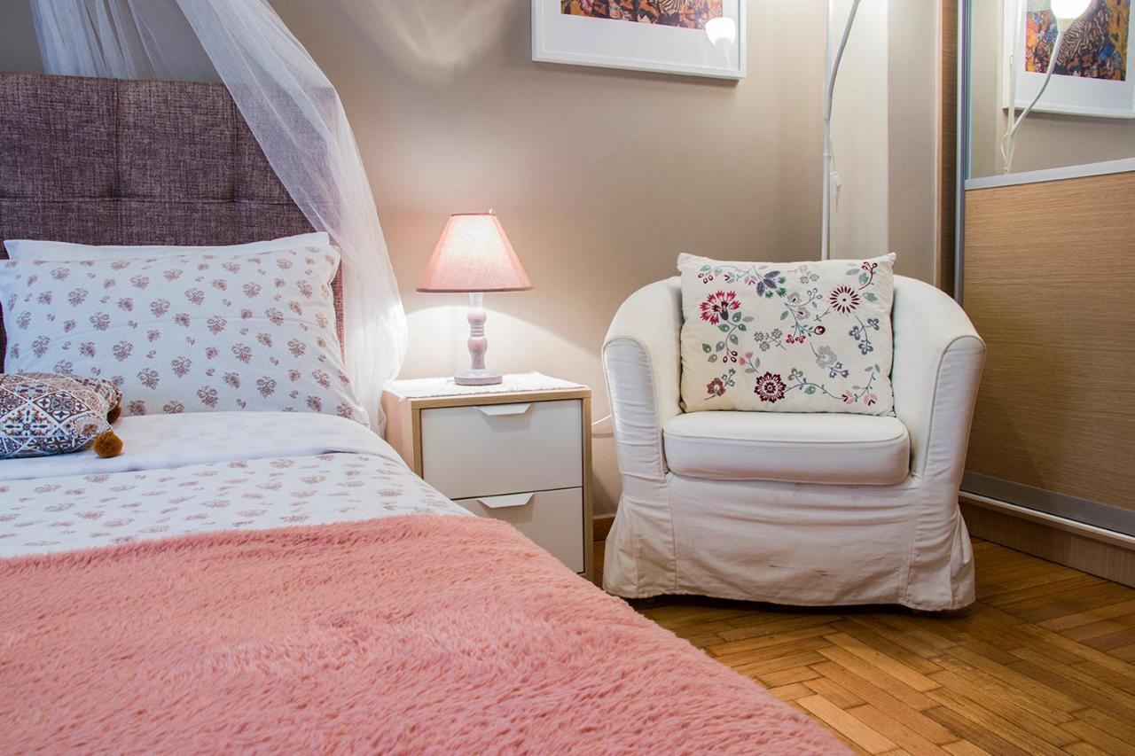 City Stay Close To The Metro A Charming Flat Atenas Exterior foto